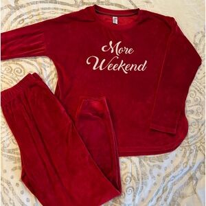 Super soft velvet pajamas <3